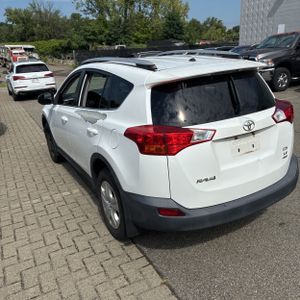 2015 Toyota RAV4 LE 照片 5