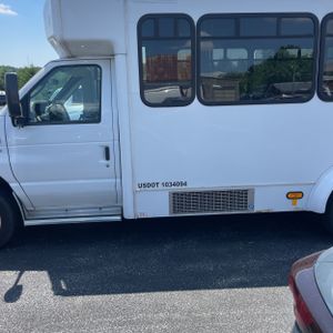 FORD E-350 CUTAWAY - 3