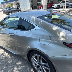2022 Lexus RC 300 BASE — фото 5