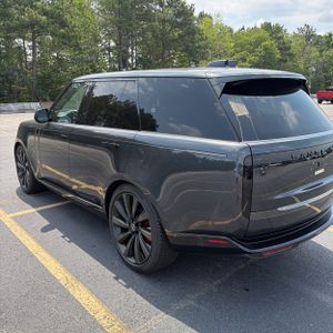 صورة 5 لـ 2025 LAND Rover RANGE ROVER P615 SV