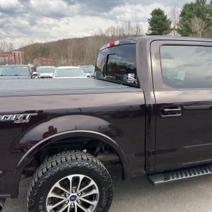 FORD F-150 LARIAT - 9