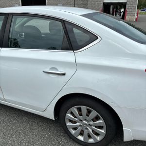 2017 Nissan SENTRA S 照片 6