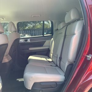 2025 Hyundai SANTA FE SEL 照片 33