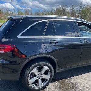 MERCEDES-BENZ GLC - 9