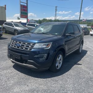 FORD EXPLORER XLT - 1
