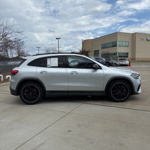 Mercedes-Benz GLA AMG GLA 35 - 10