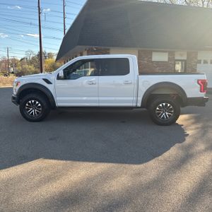 FORD F-150 RAPTOR - 3