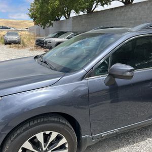 2017 Subaru OUTBACK 3.6R LIMITED — фото 2