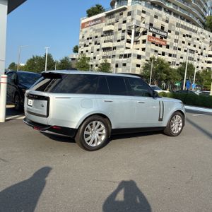 صورة 8 لـ 2023 LAND Rover RANGE ROVER P400 SE
