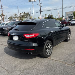 MASERATI LEVANTE S - 8