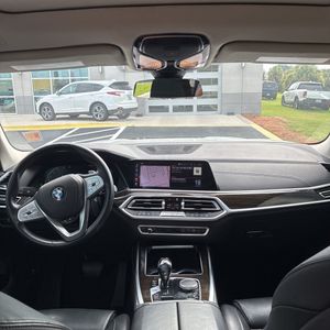 صورة 39 لـ 2020 BMW X7 XDRIVE40I
