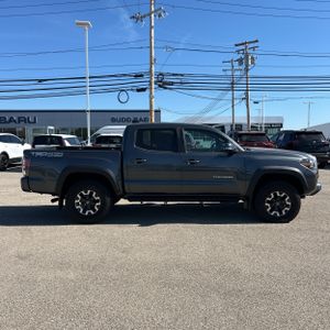 صورة 10 لـ 2022 Toyota TACOMA TRD OFF-ROAD