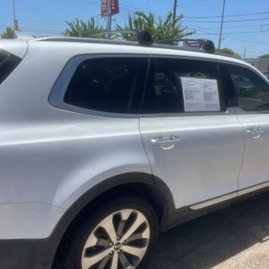 صورة 9 لـ 2020 KIA TELLURIDE S