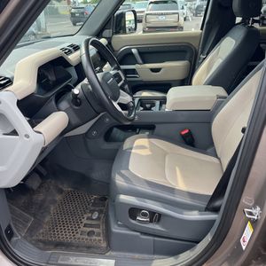 2023 LAND Rover DEFENDER 130 X-DYNAMIC SE — фото 31