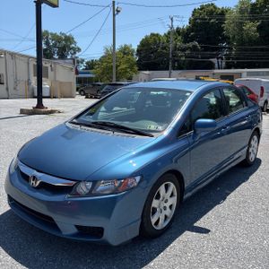 2010 Honda CIVIC LX — фото 1