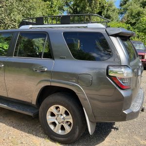 2016 Toyota 4RUNNER SR5 照片 6