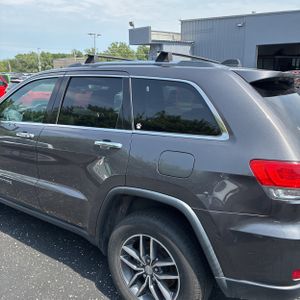 2017 JEEP GRAND CHEROKEE LIMITED — фото 6