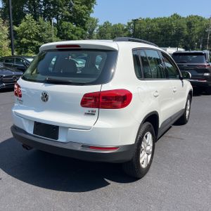 2016 Volkswagen TIGUAN 2.0T SEL 4MOTION — фото 8