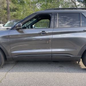 FORD EXPLORER ST - 4
