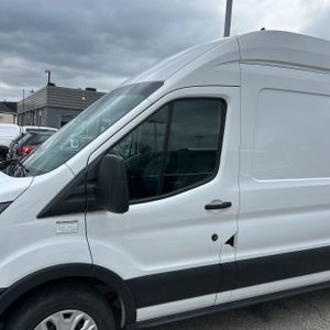FORD E-TRANSIT 350 - 2