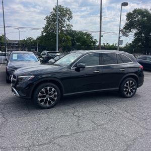 صورة 3 لـ 2025 Mercedes-BENZ GLC