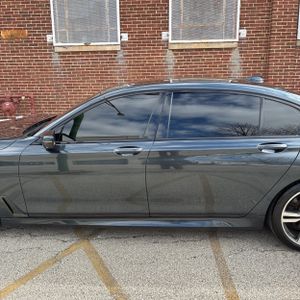 BMW 7-SERIES 740I - 4