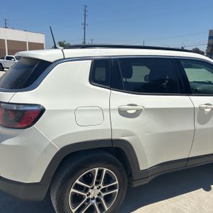 2018 JEEP COMPASS LATITUDE 照片 9