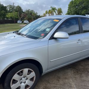 HYUNDAI SONATA GLS - 2