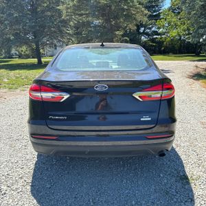 FORD FUSION SE - 7