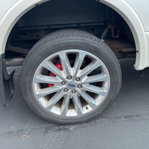 2019 FORD F-150 LIMITED photo 19
