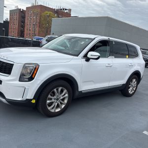 KIA TELLURIDE LX - 3