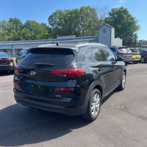HYUNDAI TUCSON VALUE - 8