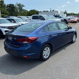 صورة 8 لـ 2019 Hyundai ELANTRA SE