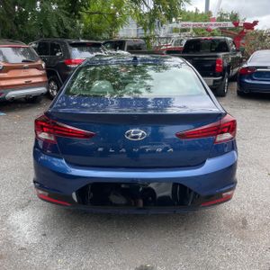 صورة 6 لـ 2019 Hyundai ELANTRA SEL