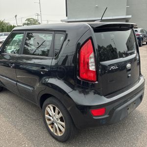 2013 KIA SOUL + — фото 6