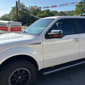 2013 FORD F-150 LARIAT photo 2