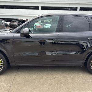 PORSCHE CAYENNE E-HYBRID - 4