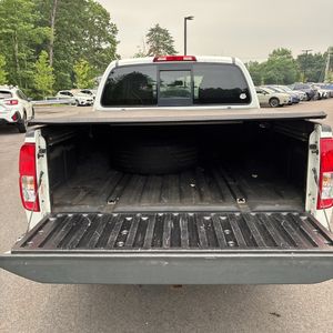 2017 Nissan FRONTIER SV thumbnail 42
