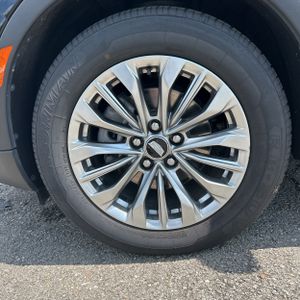 2025 Cadillac XT4 PREMIUM LUXURY 缩略图 17