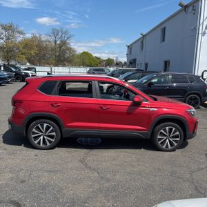 VOLKSWAGEN TAOS SE 4MOTION - 10