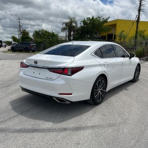 Lexus ES 350 Base - 8