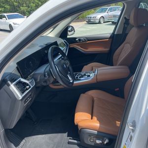 صورة مصغرة 32 لـ 2024 BMW X7 XDRIVE40I