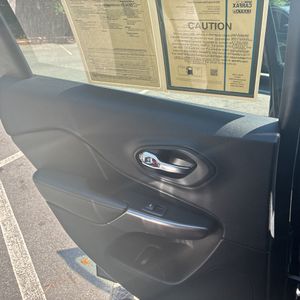 2019 JEEP CHEROKEE LIMITED — миниатюра 76