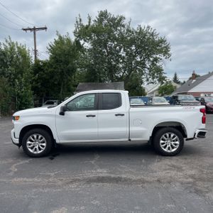 2021 Chevrolet SILVERADO 1500 CUSTOM 照片 3