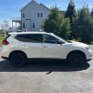 NISSAN ROGUE SV - 10
