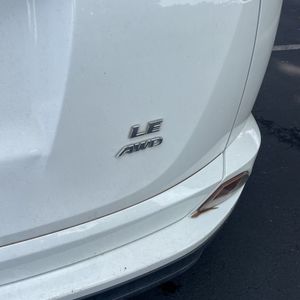 2017 Toyota RAV4 LE 缩略图 23