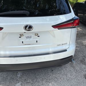 2021 Lexus NX 300 BASE — миниатюра 23
