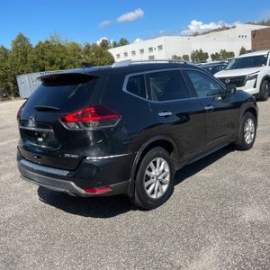 NISSAN ROGUE SV - 8