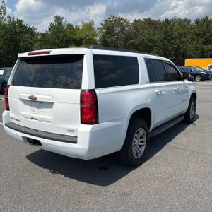 CHEVROLET SUBURBAN LT - 8