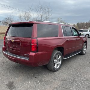CHEVROLET SUBURBAN PREMIER - 8